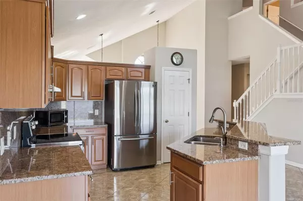 Orlando, FL 32828,13845 MIRROR LAKE DR