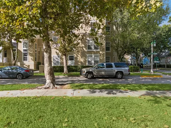 Celebration, FL 34747,414 WATER ST #414