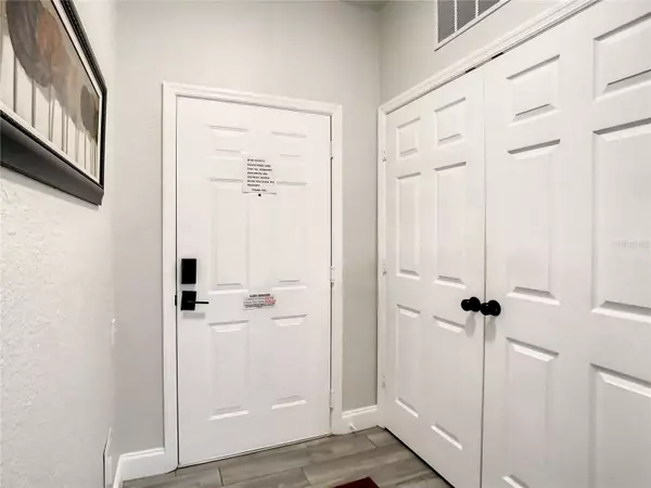 Kissimmee, FL 34747,7664 COMROW ST #101