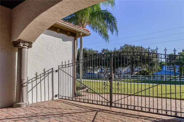 Windermere, FL 34786,5412 WATER CREEK DR