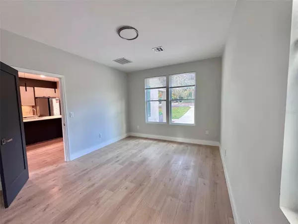 Orlando, FL 32810,6350 RIDGE TER