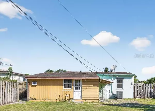 West Palm Beach, FL 33405,720 LOCUST ST