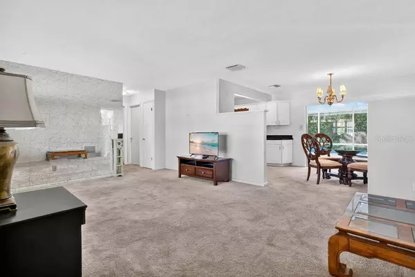 Fern Park, FL 32730,2504 DAKOTA TRL