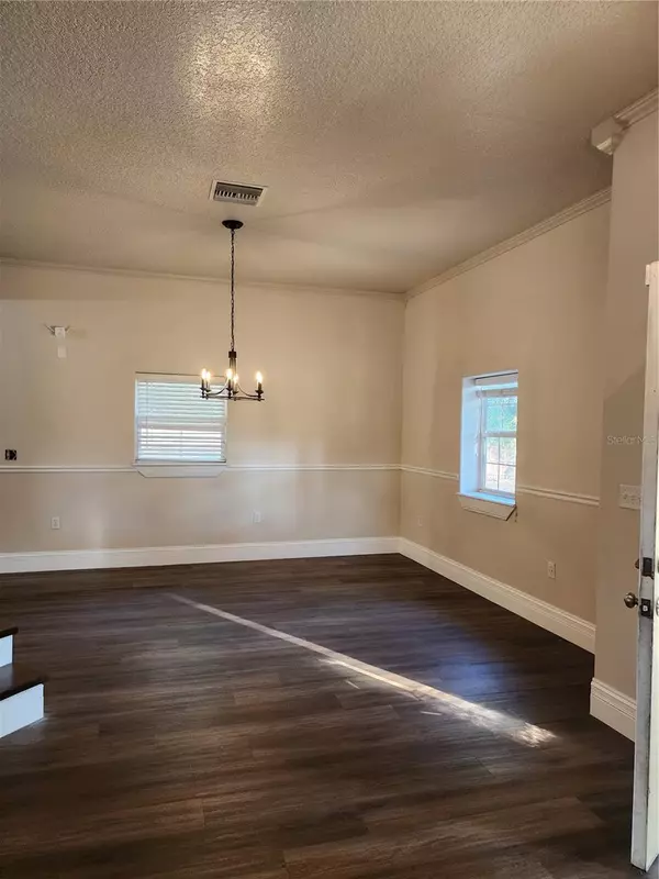 Sorrento, FL 32776,24247 WOLF BRANCH RD