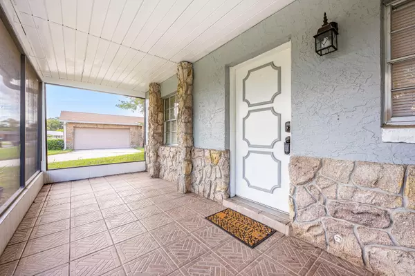 Kissimmee, FL 34744,2458 SABLE DR