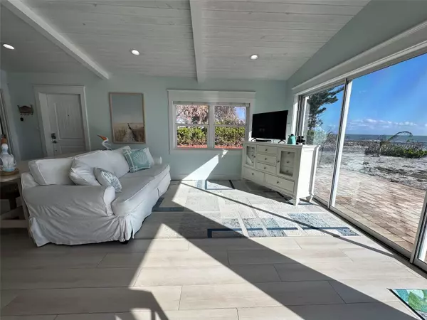 Satellite Beach, FL 32937,5 PARK AVE