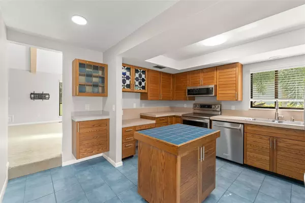 New Smyrna Beach, FL 32169,4615 SAXON DR