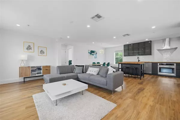 Orlando, FL 32814,Address not disclosed