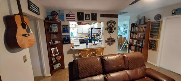 Sun City Center, FL 33573,906 BLUEWATER DR