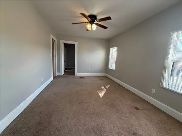 Eustis, FL 32726,18 E GOLF LINKS AVE