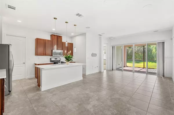 St Cloud, FL 34772,2480 PROMENADE DR