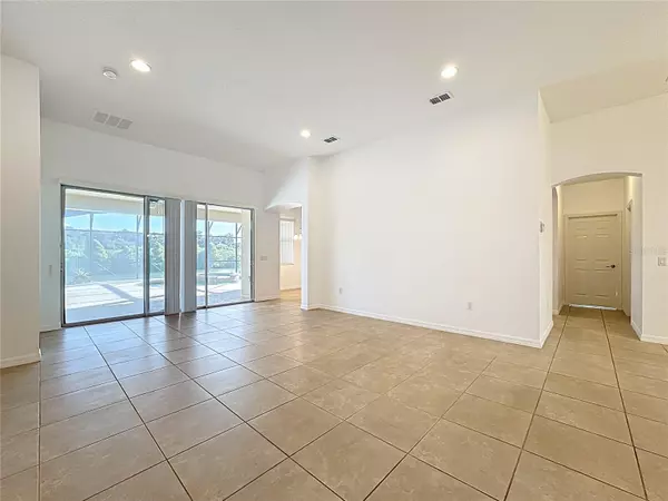 Kissimmee, FL 34746,3786 EAGLE ISLE CIR