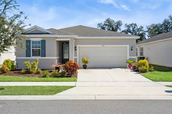 Haines City, FL 33844,702 HERITAGE SQUARE DR