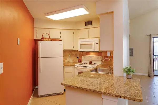 Orlando, FL 32822,4047 ATRIUM DR #U-7