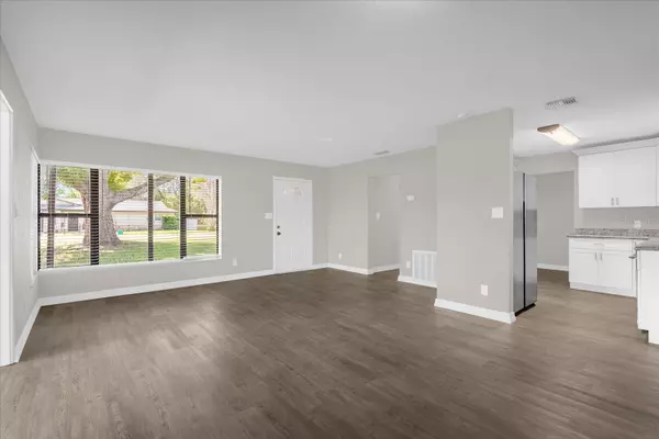 Debary, FL 32713,30 SANFORD AVE