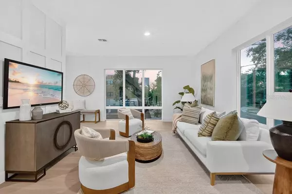 Orlando, FL 32801,1002 E ROBINSON ST