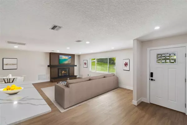 Mount Dora, FL 32757,1450 HILLTOP DR