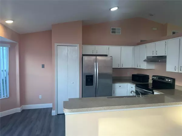 Kissimmee, FL 34744,2338 HARBOR TOWN DR