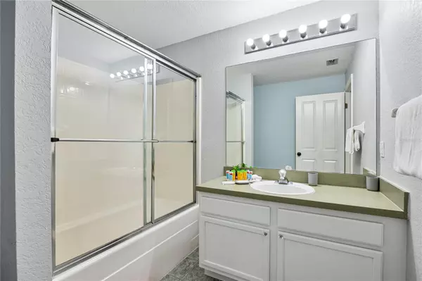 Davenport, FL 33896,325 RESERVE DR