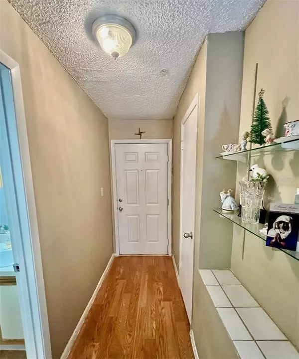 Altamonte Springs, FL 32714,224 AFTON SQ #202