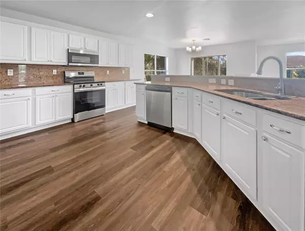 Punta Gorda, FL 33983,24 BARILOCHE DR