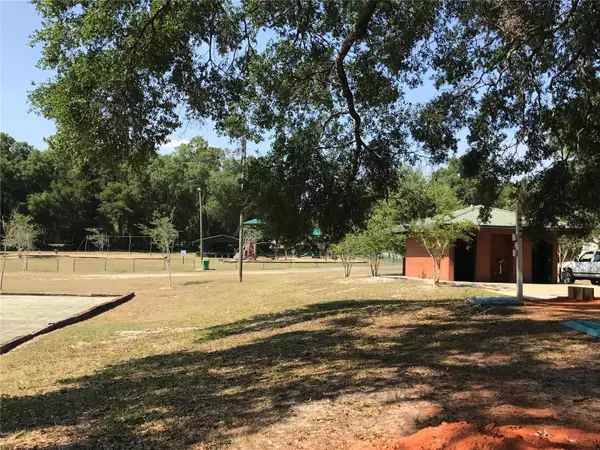 Deland, FL 32724,555 E VOORHIS AVE