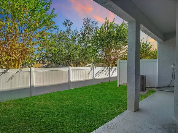 Valrico, FL 33594,1206 SUMMERGATE DR