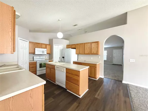 Winter Haven, FL 33880,841 SUN RIDGE VILLAGE DR