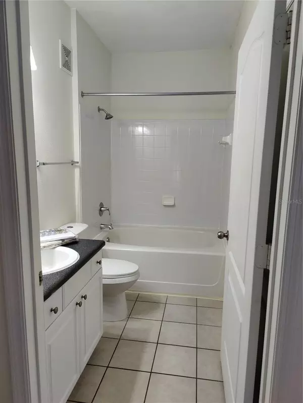 Orlando, FL 32821,8813 VILLA VIEW CIR #104