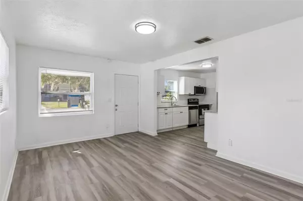 Lakeland, FL 33805,301 BASSEDENA CIR N