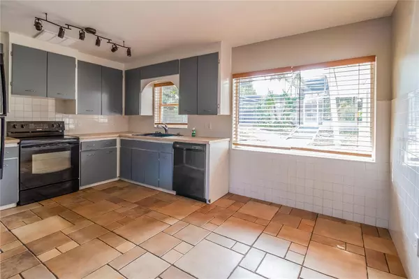 Altamonte Springs, FL 32714,1197 W LAKEVIEW CIR