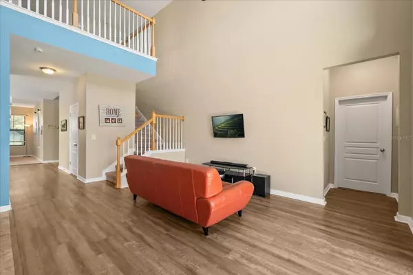 Kissimmee, FL 34744,919 LA TERRAZA LN