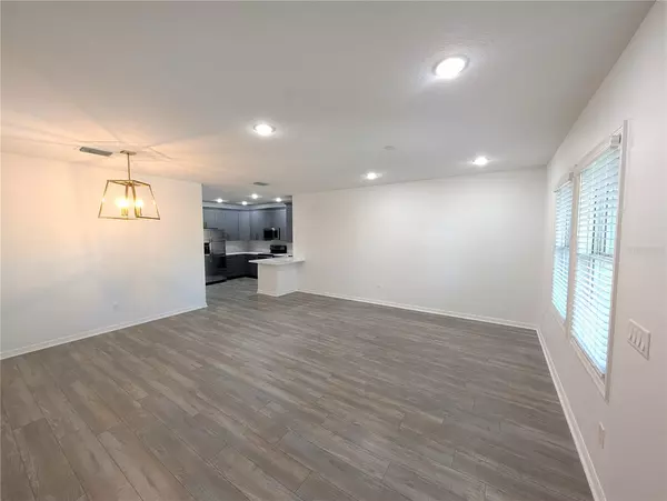 Tampa, FL 33605,1707 E COLUMBUS DR #1