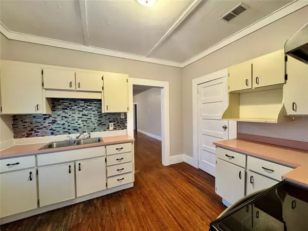 Lake City, FL 32025,235 SW COLUMBIA AVE