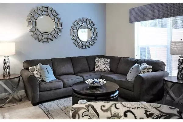 Kissimmee, FL 34747,2945 BANANA PALM DR