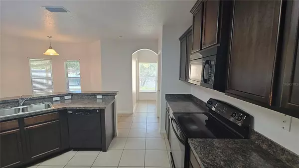 Apopka, FL 32712,460 NADEAU WAY