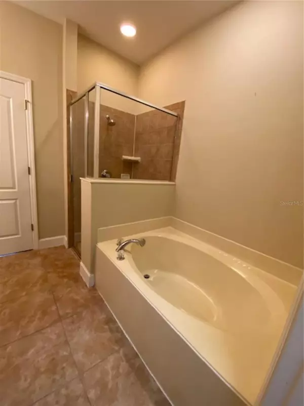 Sorrento, FL 32776,33614 CAMPEON CT