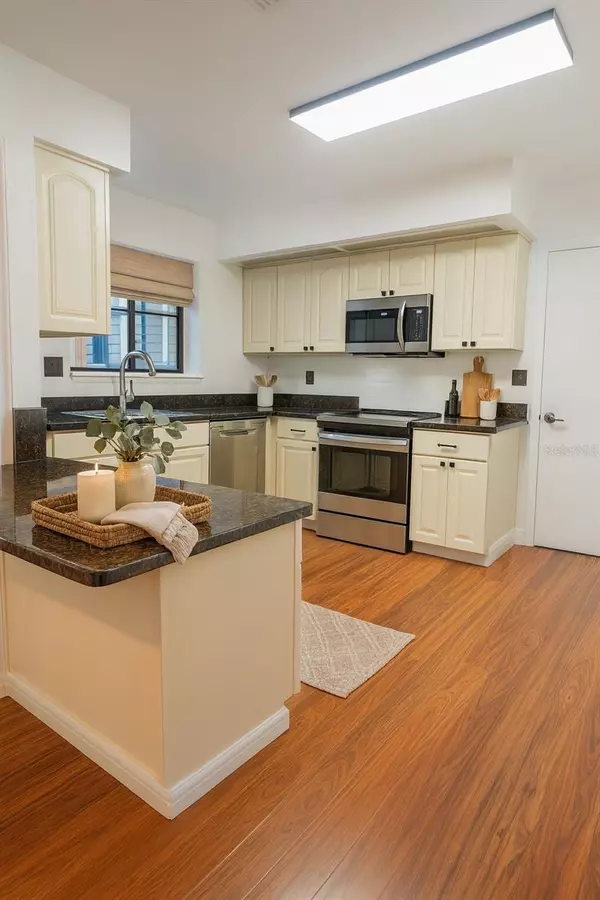 Longwood, FL 32779,224 SPRINGSIDE RD