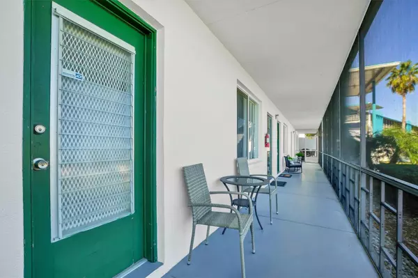 Lakeland, FL 33805,1600 W LAKE PARKER DR #D5