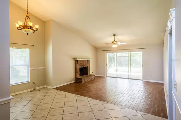 Oviedo, FL 32765,1015 PEARSON DR