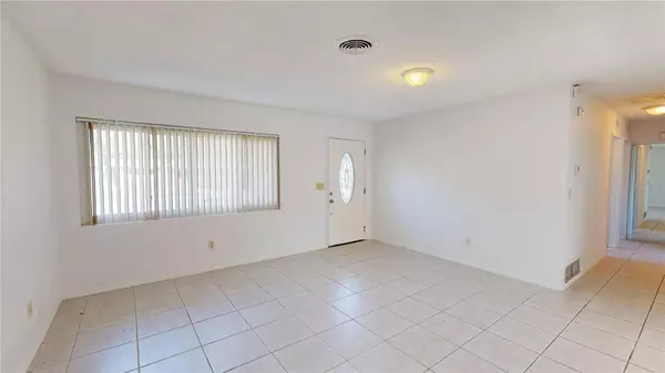 Daytona Beach, FL 32117,1119 EDITH DR