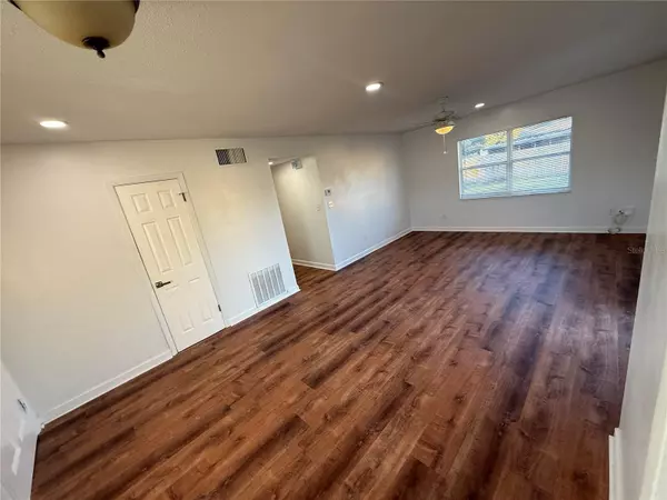 Orlando, FL 32810,2913 JOYANN ST