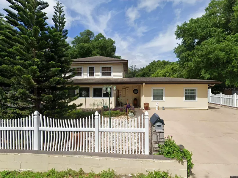 2712 S CRYSTAL LAKE DR, Orlando, FL 32806