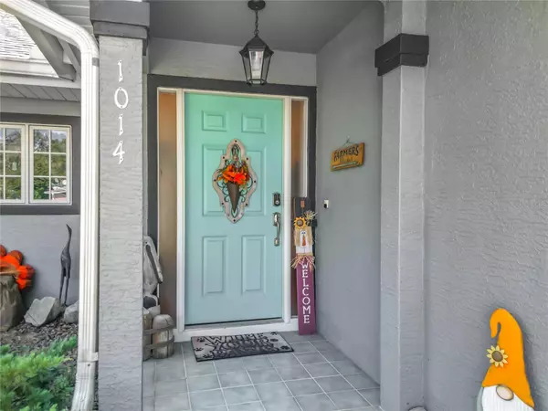 Eustis, FL 32726,1014 PINE TREE DR