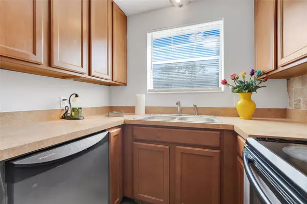 Orlando, FL 32803,4312 LAKE UNDERHILL RD #19