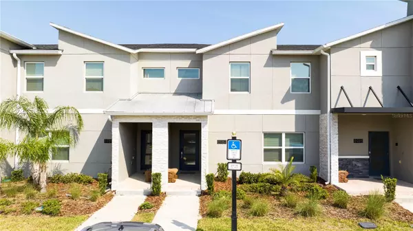 Davenport, FL 33896,8987 CABOT CLIFFS DR