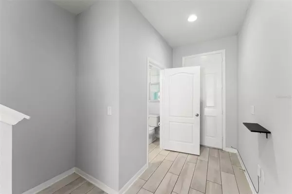 Sanford, FL 32771,229 RUSTIC LOOP