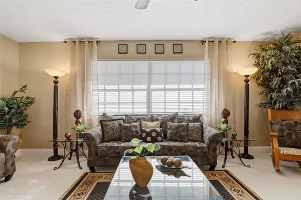 Ocoee, FL 34761,323 TRANCAS CT