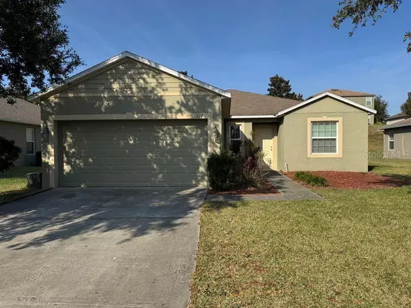 717 LAKE DOUGLAS DR, Groveland, FL 34736