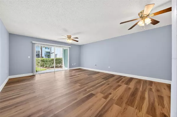 Orlando, FL 32822,4223 S SEMORAN BLVD #1